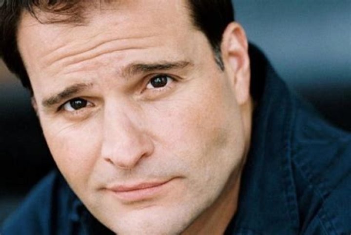 32 Facts About Peter Krause