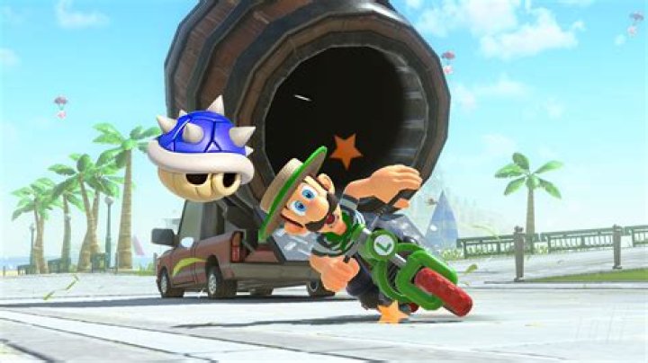 How do you avoid shells in Mario Kart 8?
