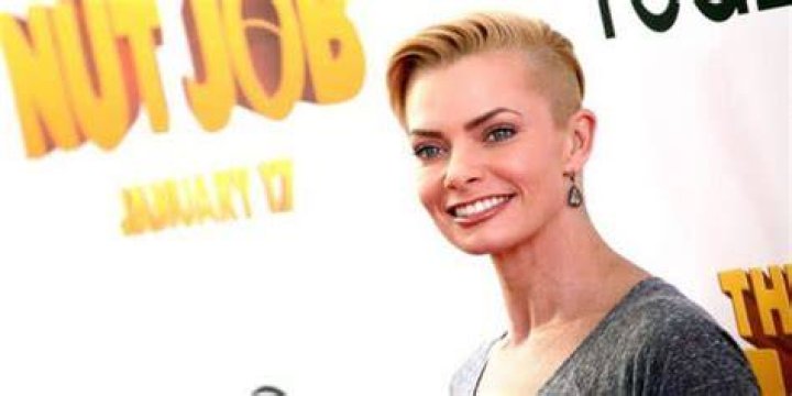 Jaime Pressly Net Worth  - Pulptastic