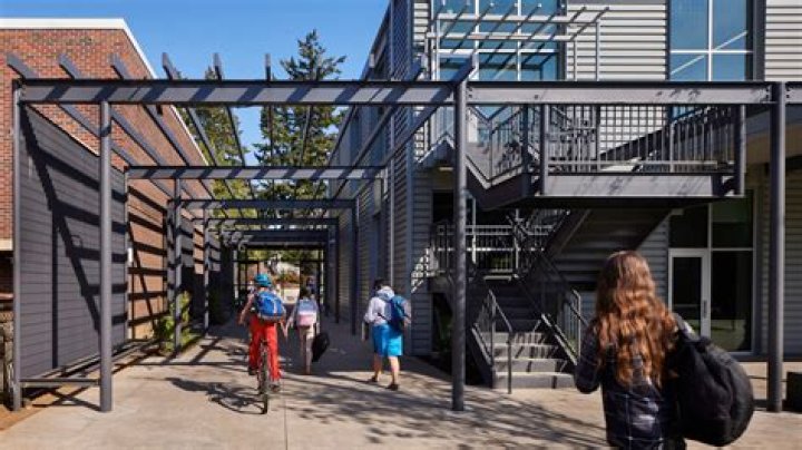 Jana Hawig | School of Arts and Cultures