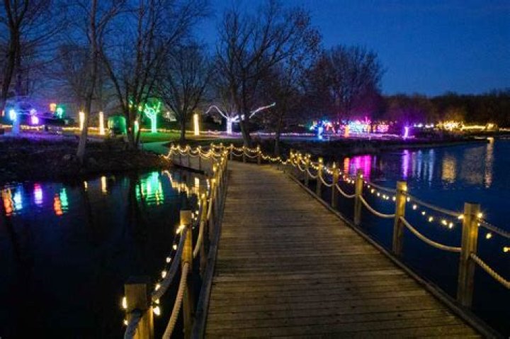 Luminary Walk | Macaroni KID Overland Park - Olathe