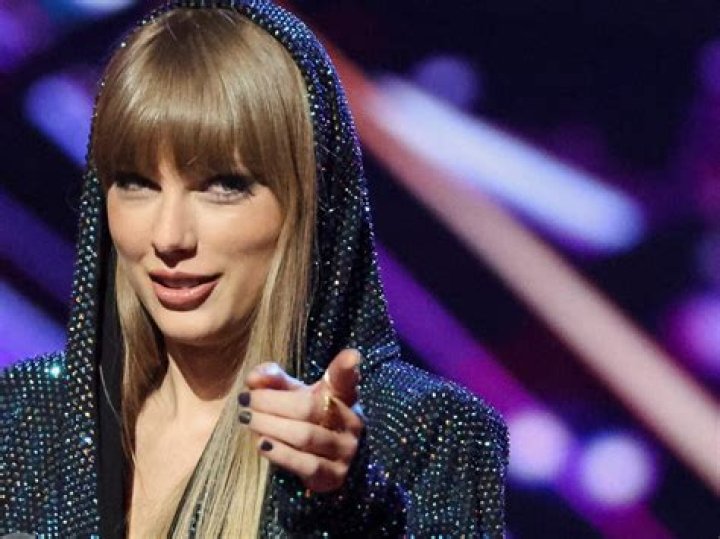 Taylor Swifting - Vulture