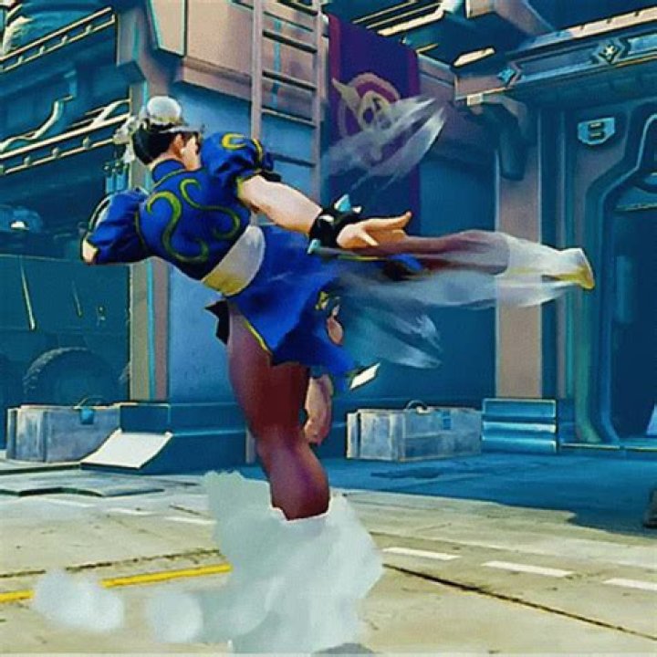 What does Chun-Li say when kicks?